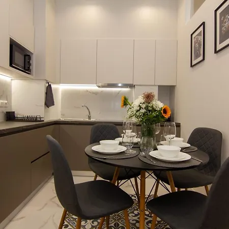 Comfy 2 Bedroom In Exarchia *