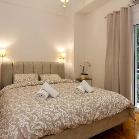 Comfy 2 Bedroom In Exarchia Athens